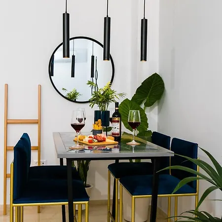 #avant_garde #beach 2',downtown 5' Apartment *
